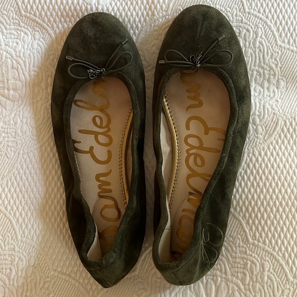 Sam Edelman green suede ballet flat size 9.5